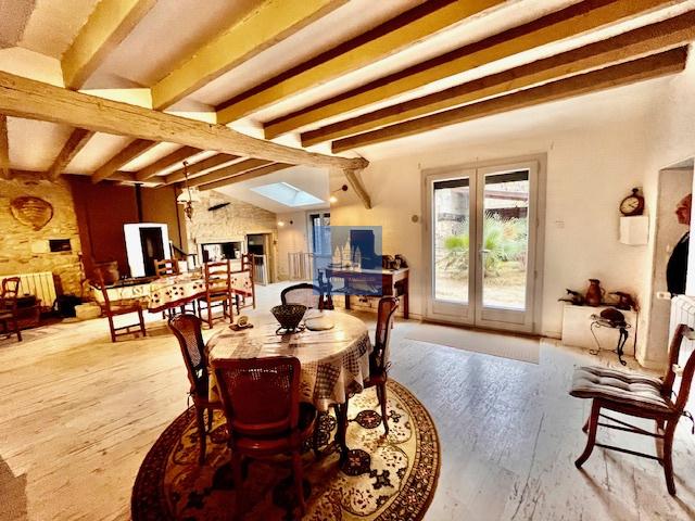 ENTRE MONTREUIL BELLAY ET LES TROIS MOUTIERS 86 MAISON FAMILIALE 3 CH, REFAITE A NEUF DPE B