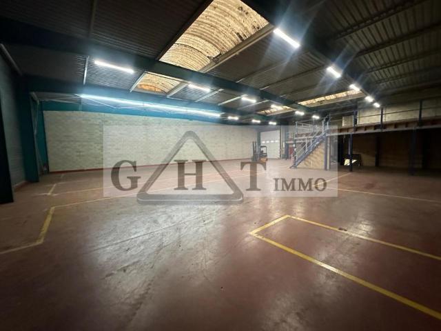 ENTREPOT 1220M² A VENDRE LISSES