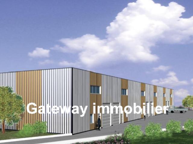 ENTREPÔT 200m2 SAINT JULIEN PUY LAVÈZE