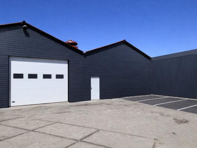 Entrepôt 230 m2 avec bureau Chevilly 45520 Zone en réhabilitation