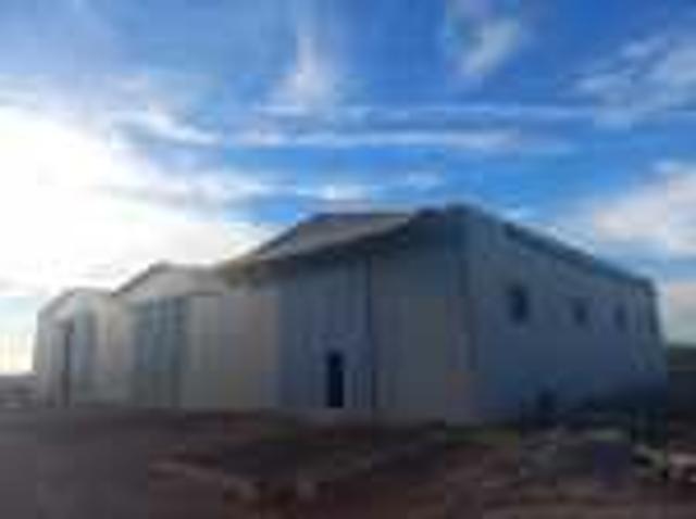 Entrepôt 300 m2 a louer