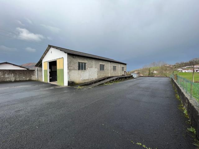 Entrepôt à louer à ISTURITS
