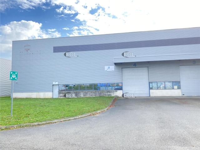 Entrepôt à louer Genas Proche Lyon 1037 m²