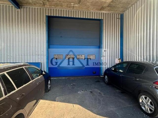 Entrepôt Bureaux A louer
