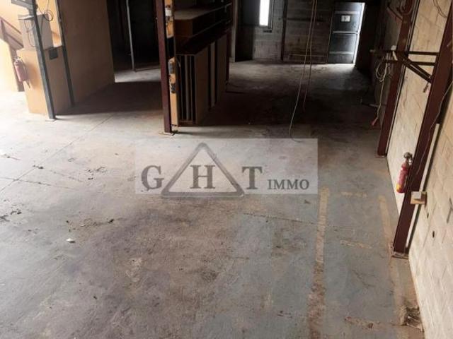 ENTREPOT BUREAUX 323 M2 A LOUER CHENNEVIERES SUR MARNE