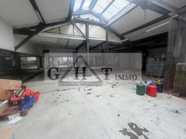 Entrepôt bureaux 450 m² à la vente à Champigny Sur Marne