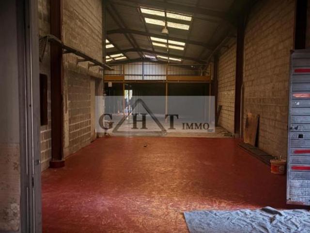 Entrepot+ habitation 860m2 Montreuil
