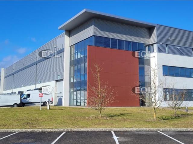 Entrepôt logistique à louer Saint Quentin Fallavier ZA des Chesnes