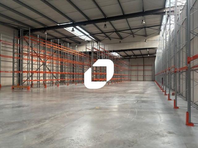 Entrepôt logistique à vendre Blanquefort 3 quais et accès sécurisé