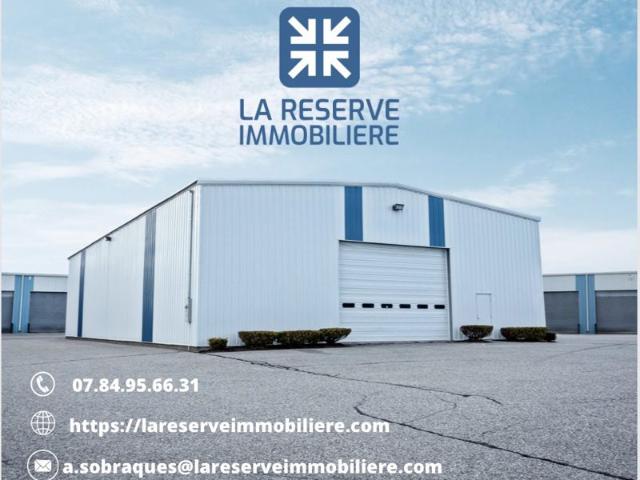 Entrepot spacieux de 241 m2 à louer à Sète