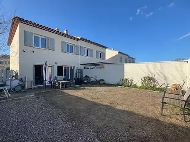 Entressen 13118 Achat / Vente maison 4 pièces t4 au dernier étage parking