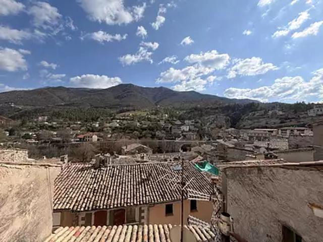 Entrevaux 04320 Achat / Vente maison 4 pièces t4