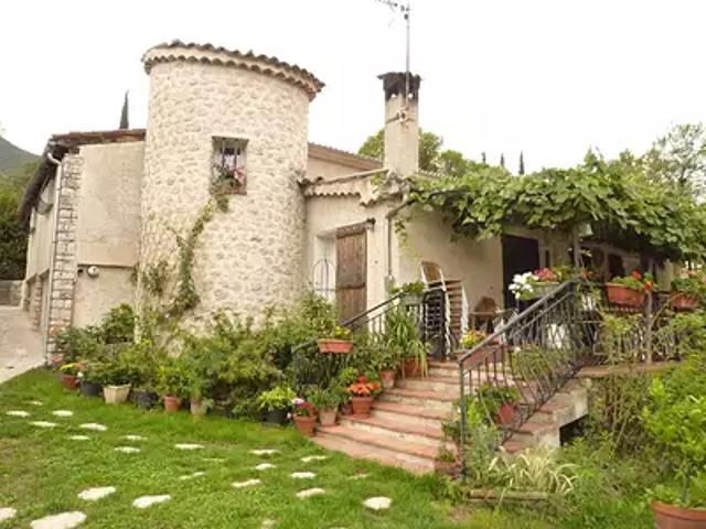 Entrevaux 04320 Achat / Vente maison 6 pièces t6