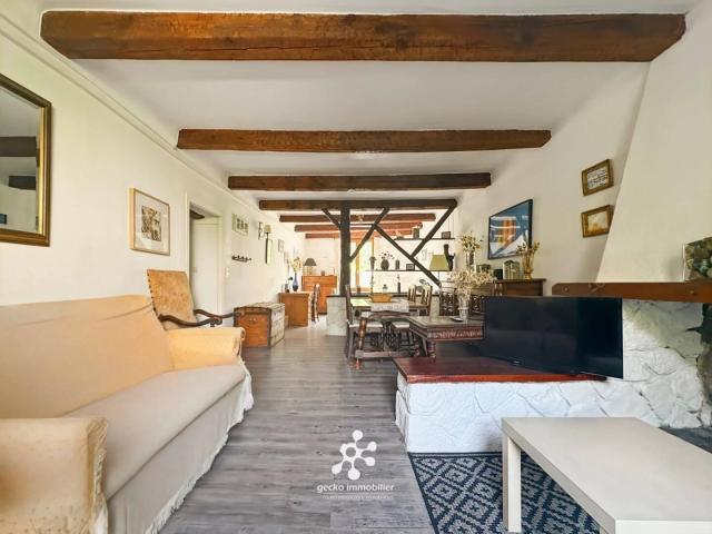 ENTREVAUX APPARTEMENT 2P MEUBLE