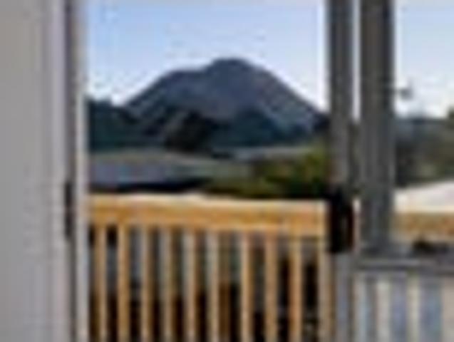 Entry level opportunity in heart of Mount