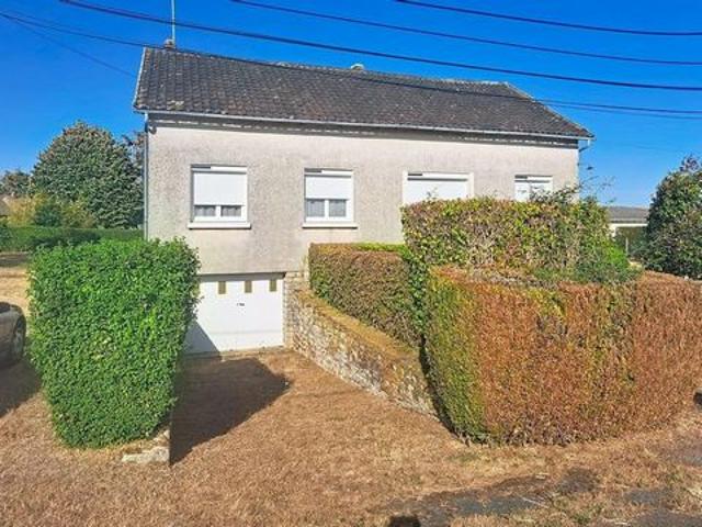 Envie d'une longère berrichonne à rénover ou d'une maison au calme pour profiter de la campagne ? Ne cherchez plus, venez découvrir cette belle opportunité pleine de potentiel !