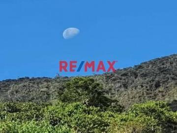 ¡Es Tu Oportunidad! 534 M2 En La Zona Más Bella De Oxapampa Y Con La Mejor Vista
