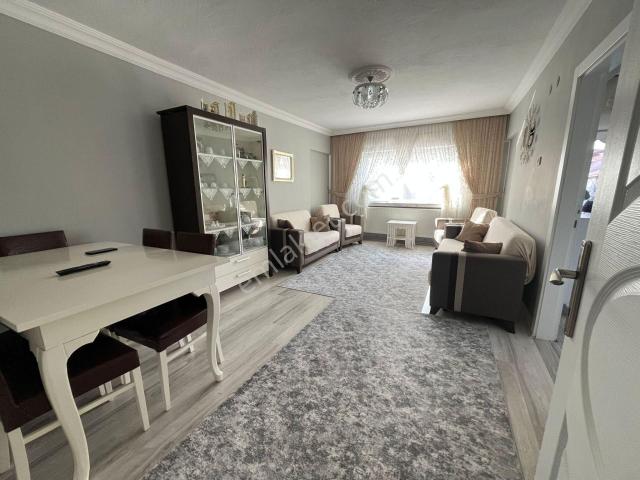 Es As Emlak'tan Mareşal Çakmak Mh Yapılı Kiralık 3+1 Daire