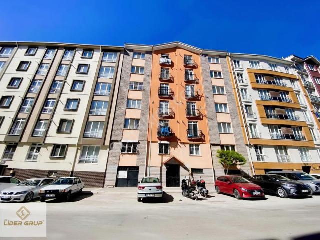 Es Lider'den Hicri Sezen Caddesin'de Kiralık 3+1 Daire