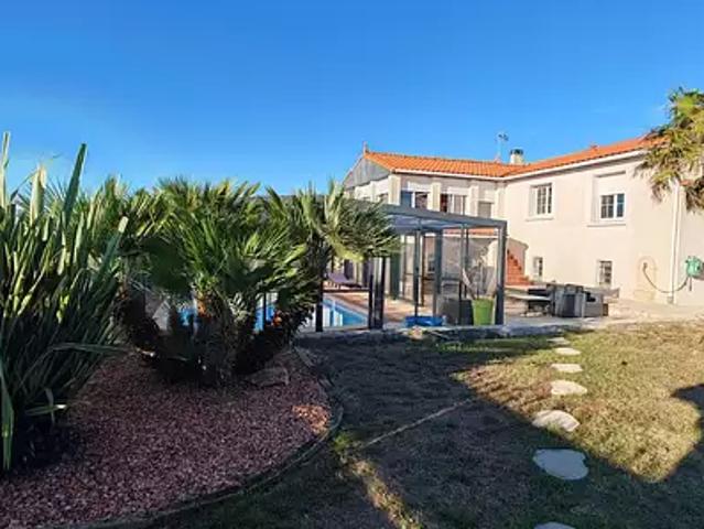 Esnandes 17137 Achat / Vente maison 6 pièces t6 piscine jardin