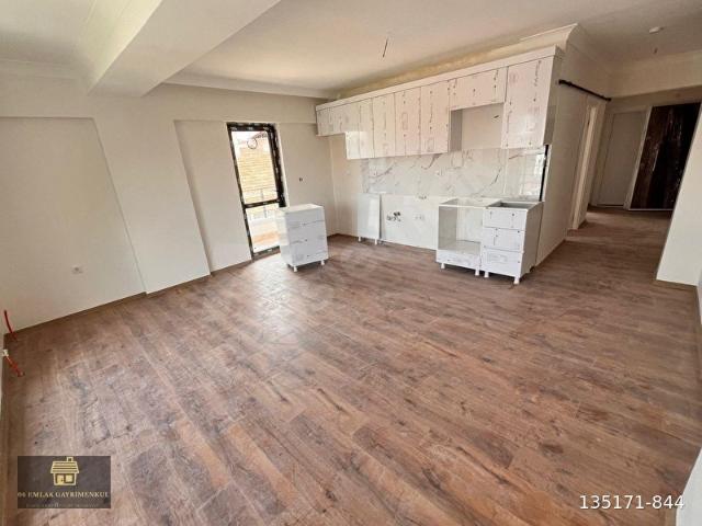 ESAT BAŞÇAVUŞ SK SIFIR 2+1 3.KAT ÖN CEPHE TAPU MASRAFSIZ DAİRE