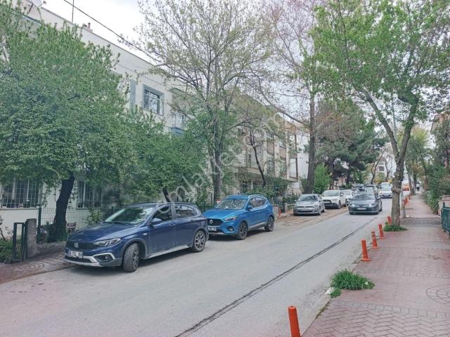Esat Başçavuş Sokakta 3+1 Kiralık Daire
