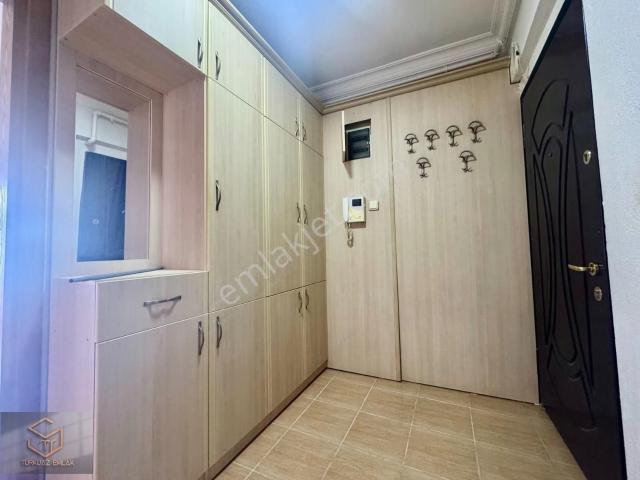 Esatpaşa Da Çarşı Merkezinde Satılık 170 M² 3+1 Daire
