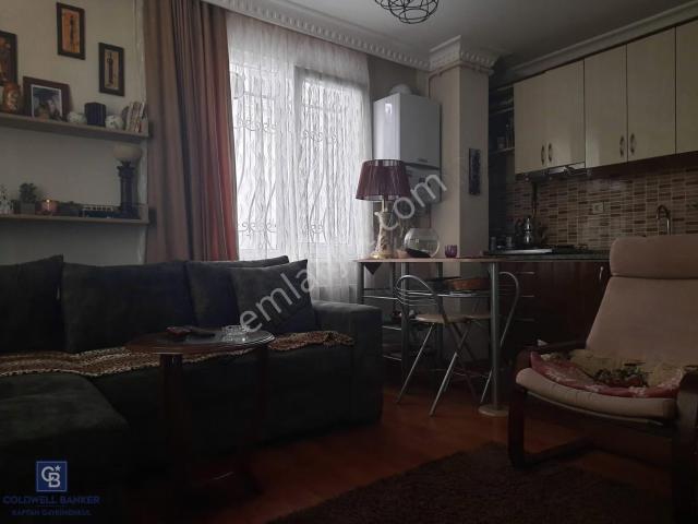Esatpaşa Mahallesi'nde Satılık 1+1 Bahçe Katı Daire