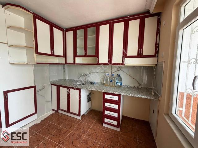 Esc'den Davultepe'de Gmk Üzeri 3+1 Kiralık Daire Esc2500
