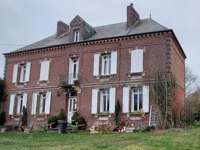 Escles Saint Pierre: propriété de 160m2 à vendre