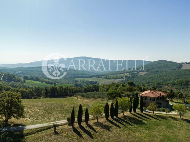 Esclusivo casale di 345 mq in vendita Montepulciano, Italia