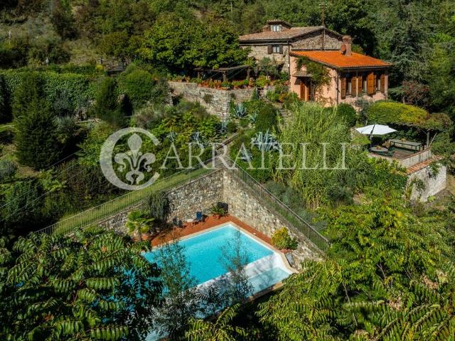 Esclusivo casale di 335 mq in vendita Greve in Chianti, Italia