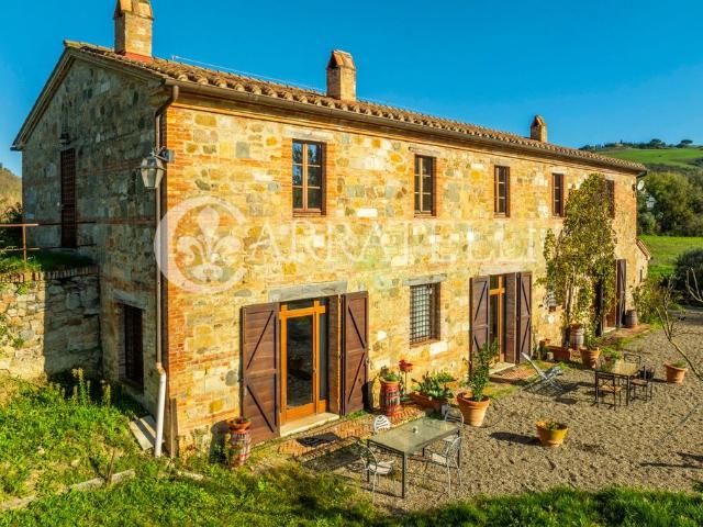 Esclusivo casale di 495 mq in vendita San Quirico d'Orcia, Italia