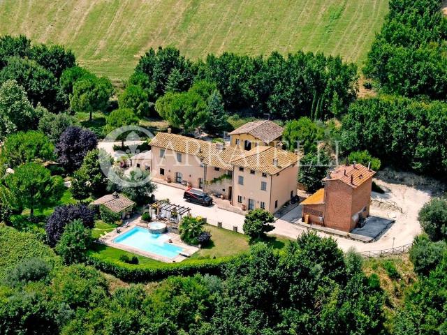 Esclusivo casale di 550 mq in vendita Perugia, Umbria