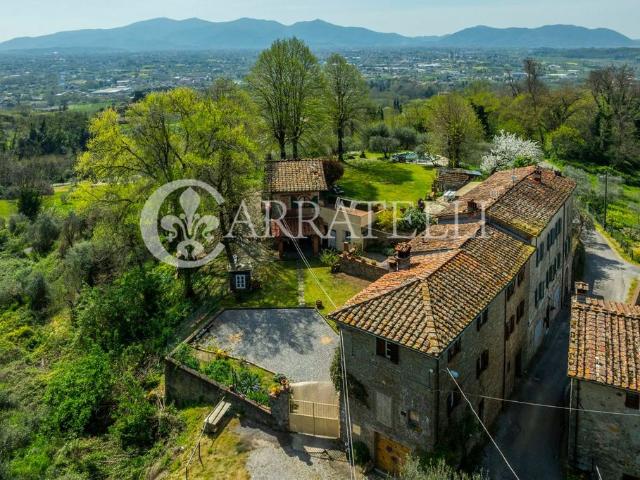 Esclusivo casale in vendita Lucca, Italia
