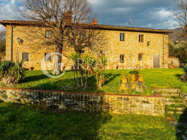 Esclusivo casale in vendita Reggello, Italia