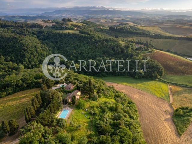 Esclusivo casale in vendita Volterra, Toscana