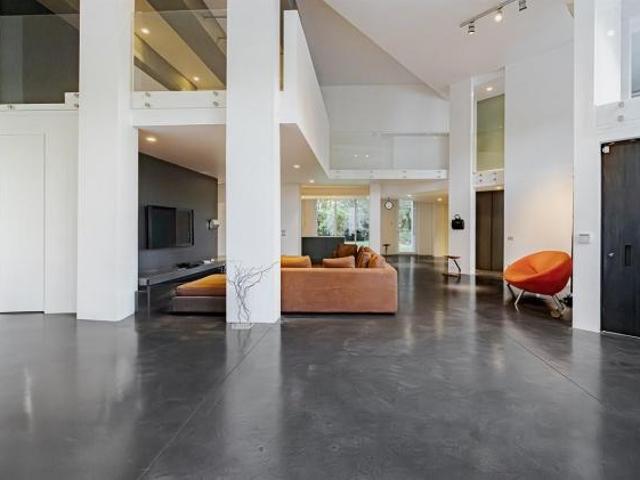 ESCLUSIVO LOFT DI DESIGN ZONA GRECO/MAGGIOLINA