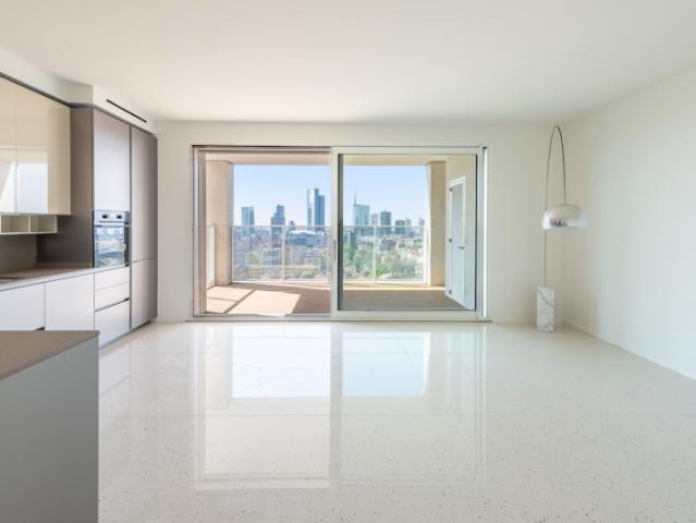 Esclusivo quadrilocale con terrazzo panoramico in Torre Milano