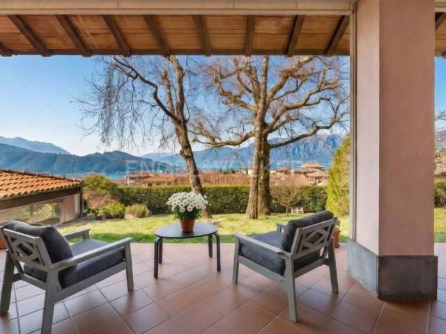 Esclusiva villa di 152 mq in vendita Via Cervinia, 18E, Luino, Lombardia
