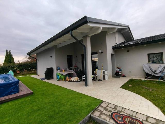 Esclusiva villa di 164 mq in vendita Via Piola Interna, Gattico, Novara, Piemonte