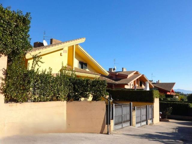 Esclusiva villa di 160 mq in vendita Viale delle Rughe, Formello, Roma, Lazio