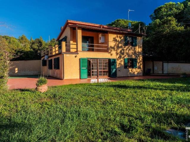 Esclusiva villa di 195 mq in vendita Via Luciano Raveggi, Orbetello, Grosseto, Toscana