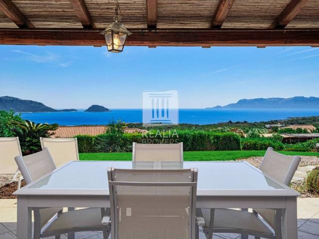 Esclusiva villa di 192 mq in vendita Sopramonte, Golfo Aranci, Sardegna