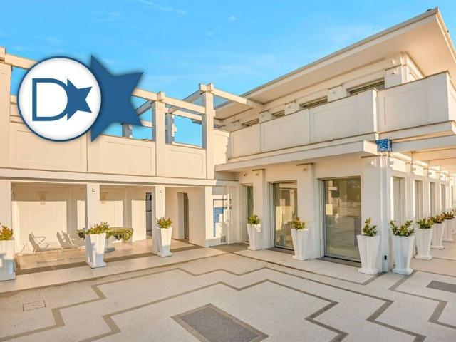Esclusiva villa di 209 mq in vendita Via Duca degli Abruzzi, 62/A, Forte dei Marmi, Toscana