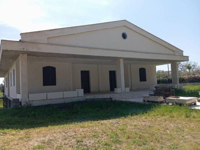 Esclusiva villa di 213 mq in vendita Strada Sabotino, Latina, Lazio