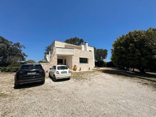 Esclusiva villa di 235 mq in vendita Ostuni, Italia