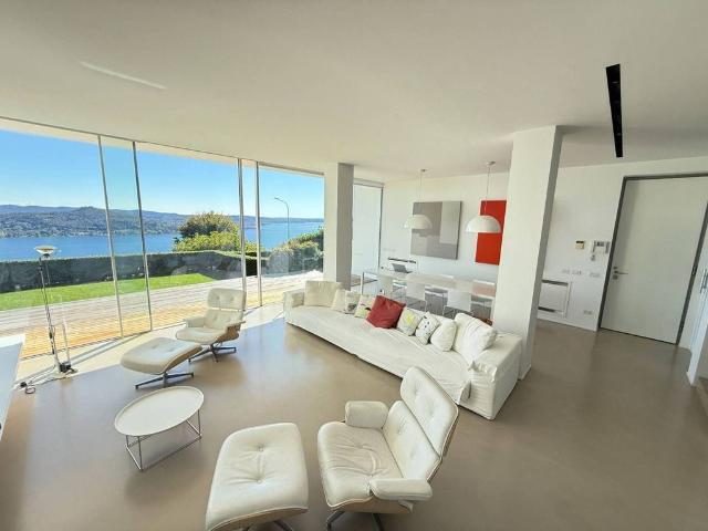 Esclusiva villa di 240 mq in vendita Meina, Piemonte