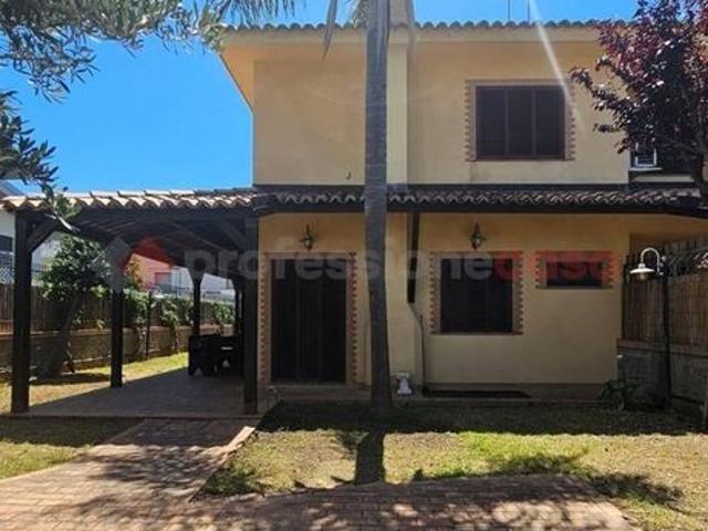 Esclusiva villa di 250 mq in vendita Via dei Giardini, snc, Montauro, Catanzaro, Calabria
