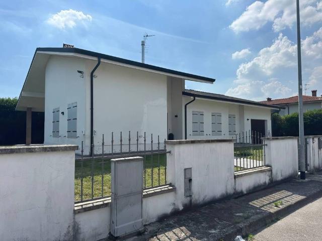 Esclusiva villa di 250 mq in vendita Via Rubens, 28, Curtatone, Mantova, Lombardia